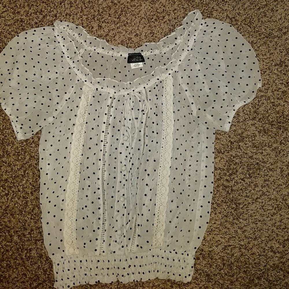 Rue21 top